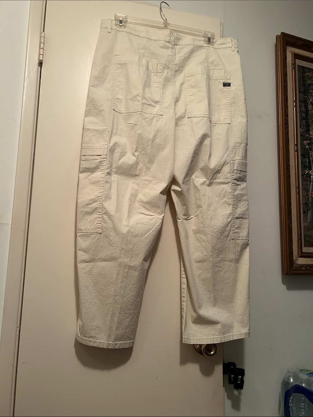 Signature Cream Barrel Fit Cut Cargo Pants